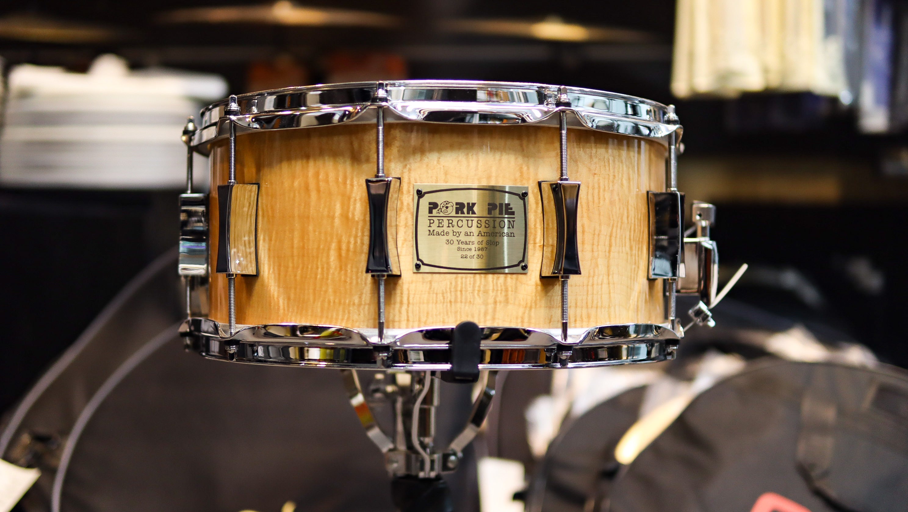 Pork Pie 14x6.5 30th Anniversary Walnut Curly Maple Veener Snare Drum (22 of 30)