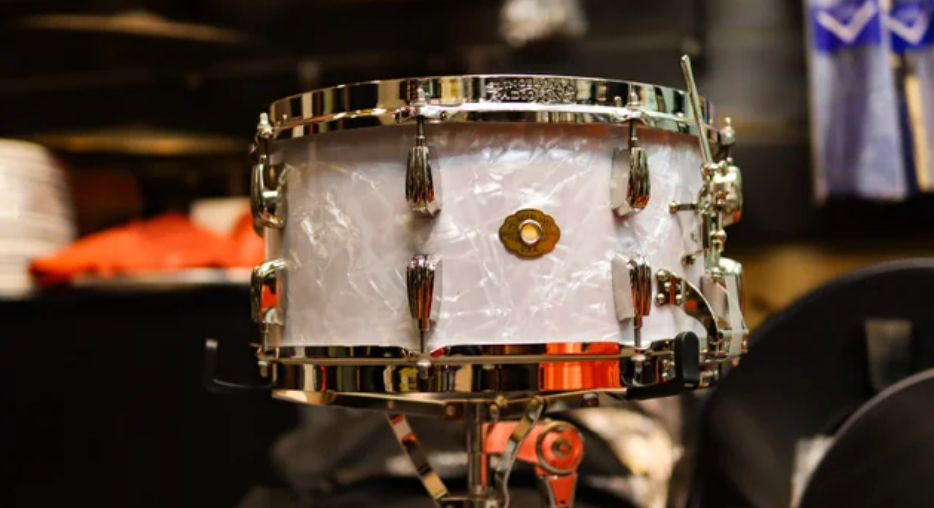 Slingerland Limited Edition Solid Shell 14x7 Maple White Marine Pearl Snare Drum