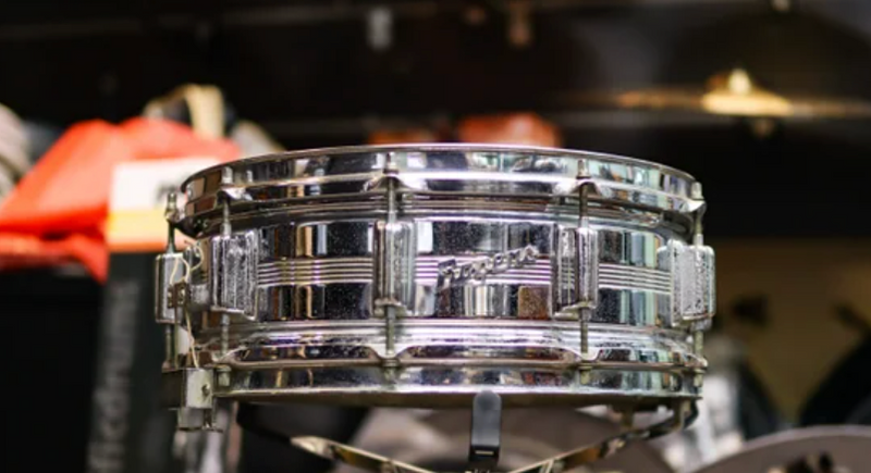 Rogers Dynasonic 14x5 Chrome Over Brass Snare Drum (1971)-zoom-