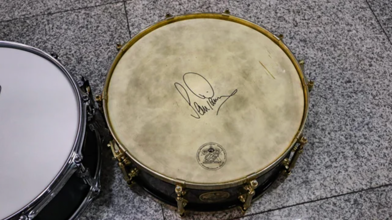 Pearl 50th Anniversary 14x6.5 Solid Shell Maple Snare with Gold Hardware (Signed by Ian Paice)-5