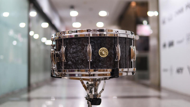 Gretsch USA Custom 14x6.5 Deep Black Marine Pearl Snare Drum-zoom-