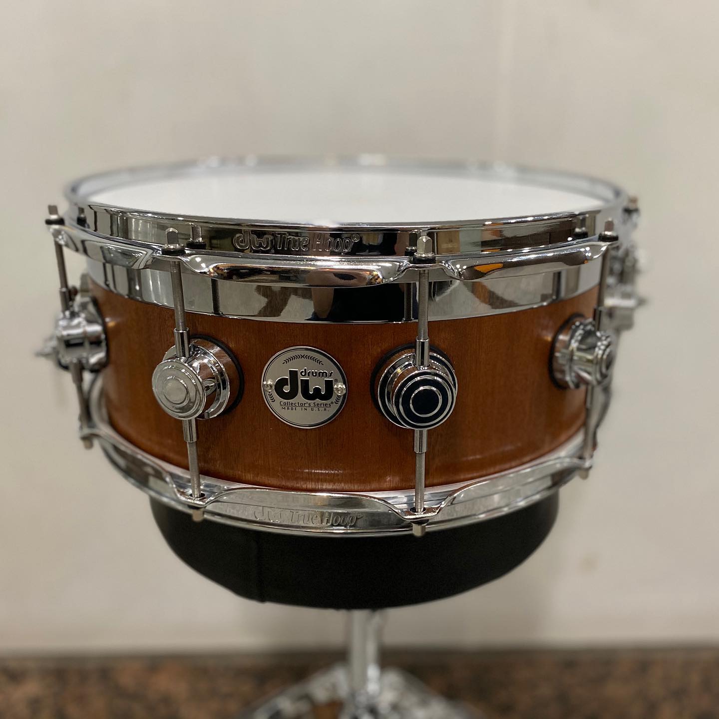 DW Collector's Series Top Edge Maple Mahogany 14x6 Snare Drum-1